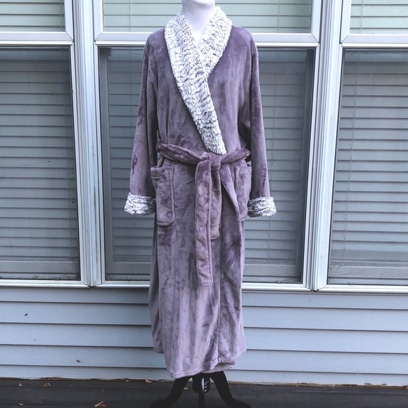 Midnight by Carole Hochman Other - Carole Hochman Gray Plush Robe size Large